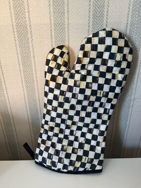 Mackenzie Child Courtly Check Bistro Oven Mitt